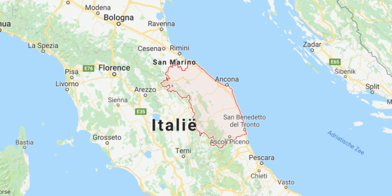 Een kaart van Italie met daarop de regio De Marken